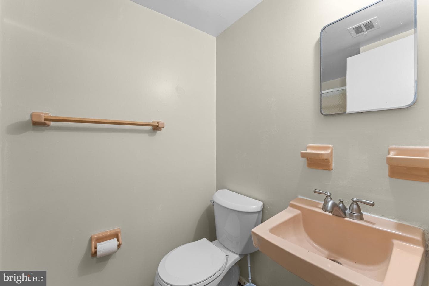 13100 Hathaway Drive photo 57