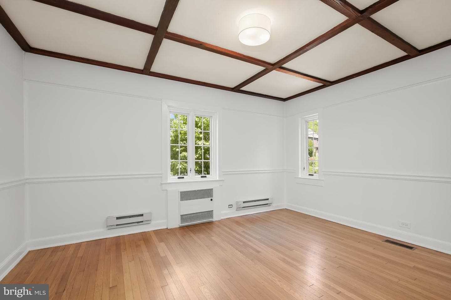 9405 Thornhill Road photo 15