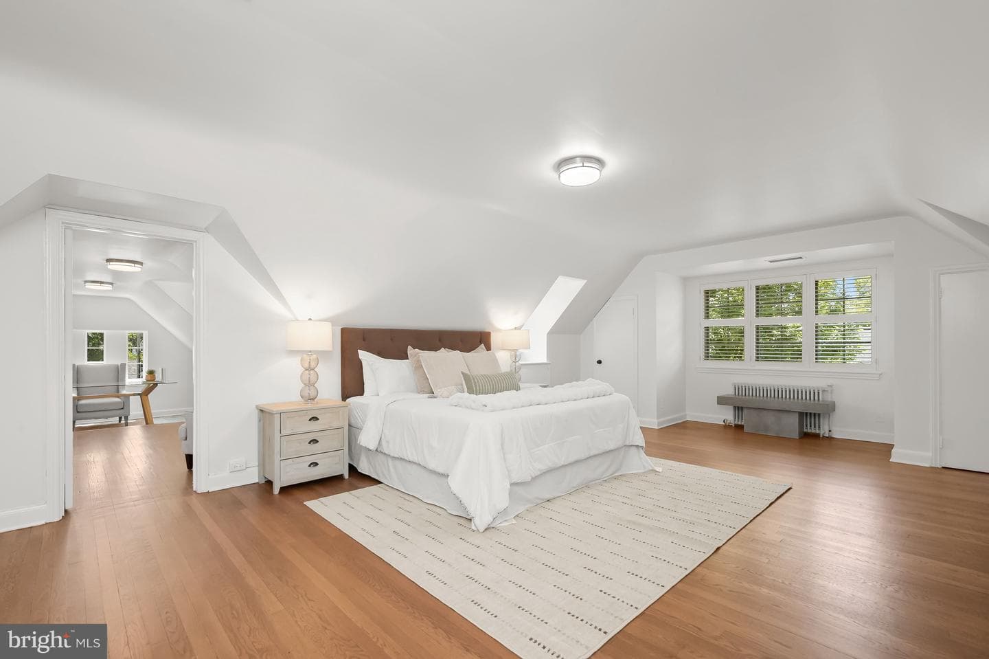 9405 Thornhill Road photo 17