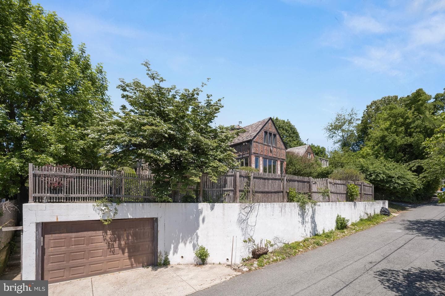9405 Thornhill Road photo 33