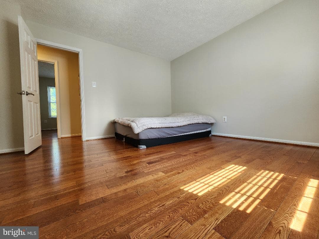 13908 Bergenfield photo 17
