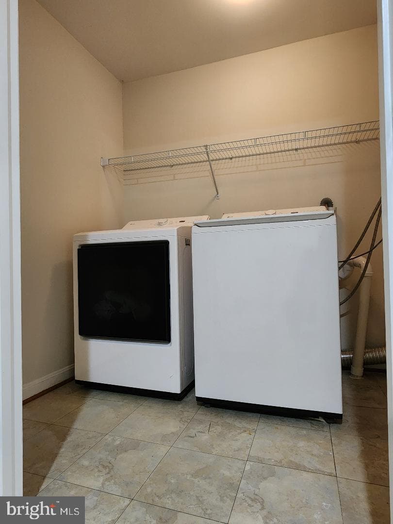 13908 Bergenfield photo 24