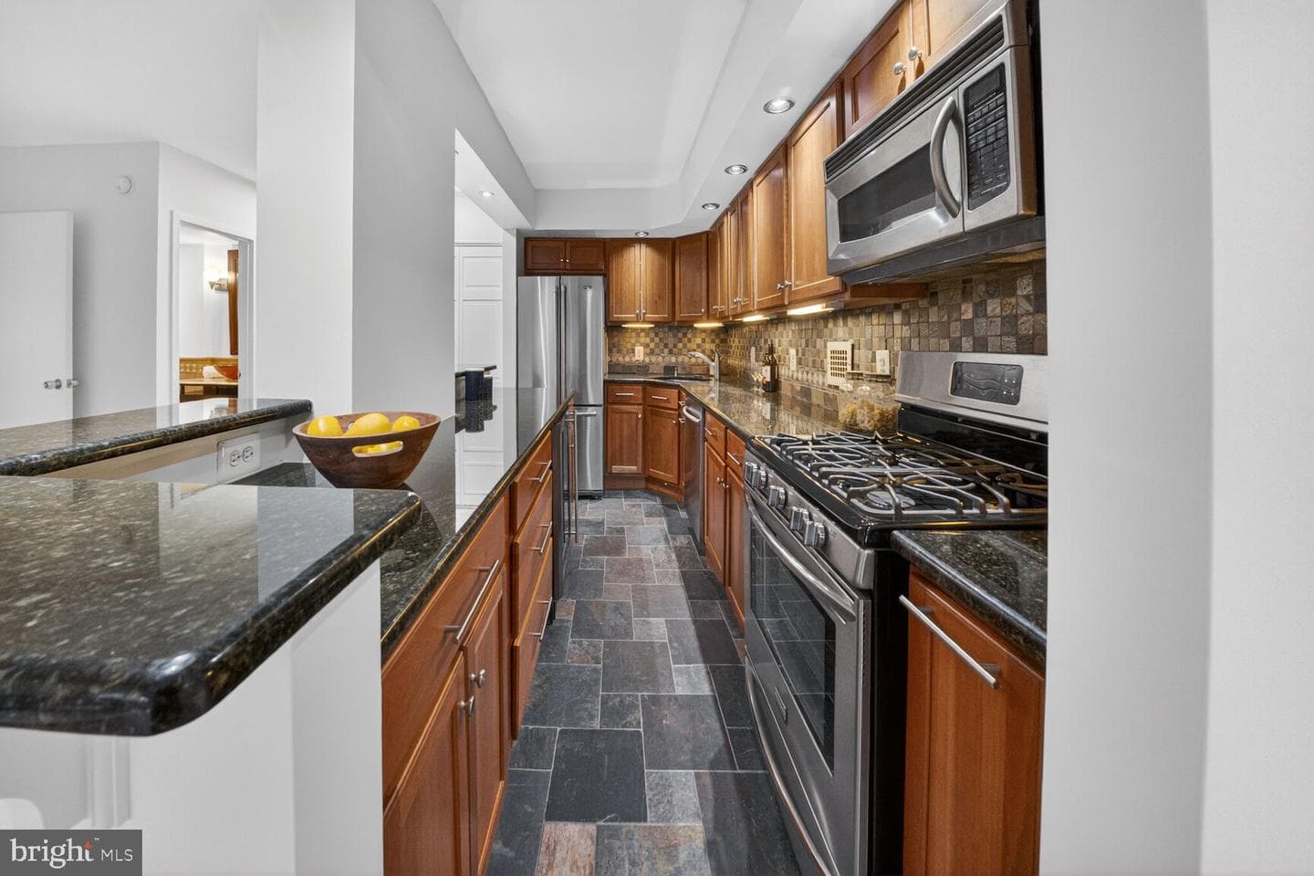 5500 Friendship Boulevard #827n photo 10