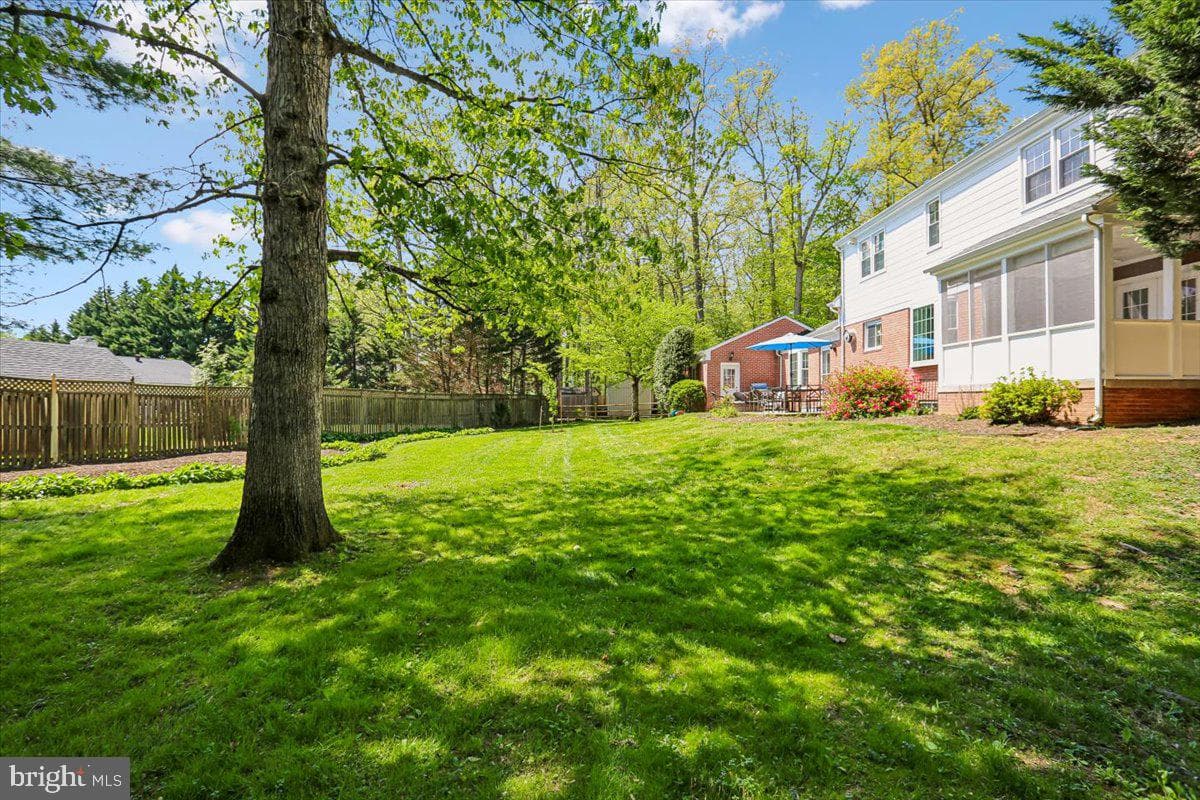 4004 Manor Park Court photo 4
