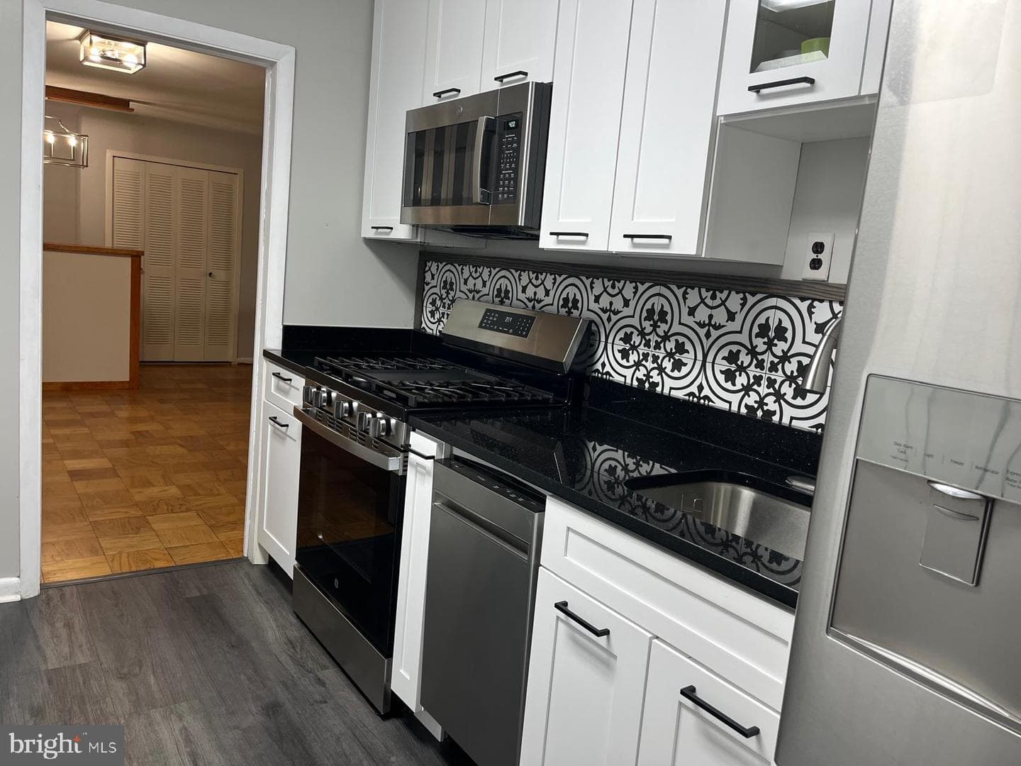 5101 River Road #405 photo 11