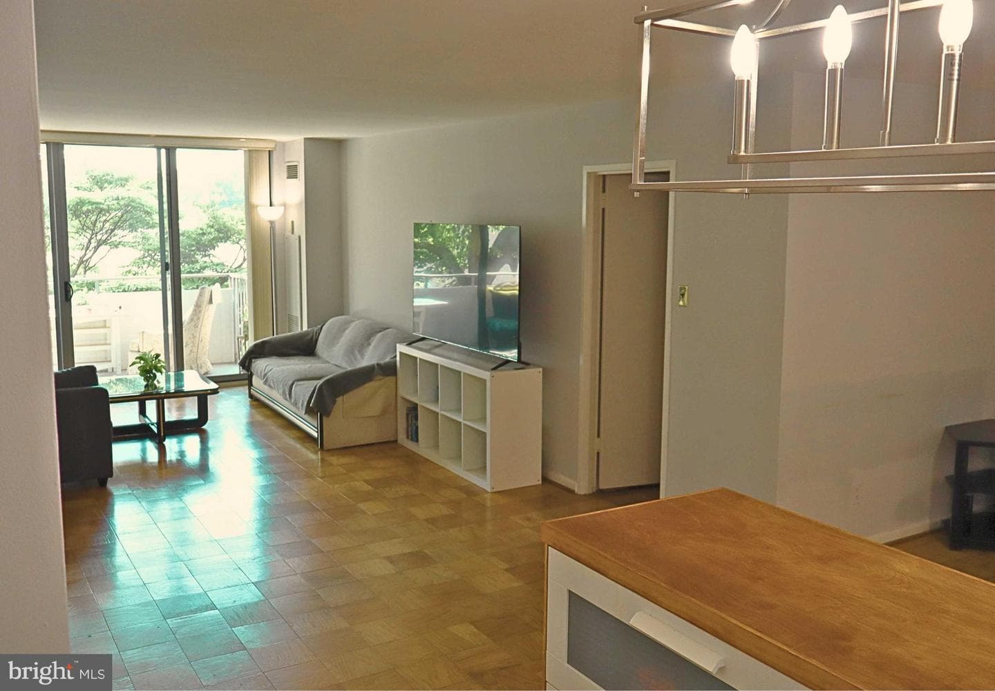 5101 River Road #405, Bethesda