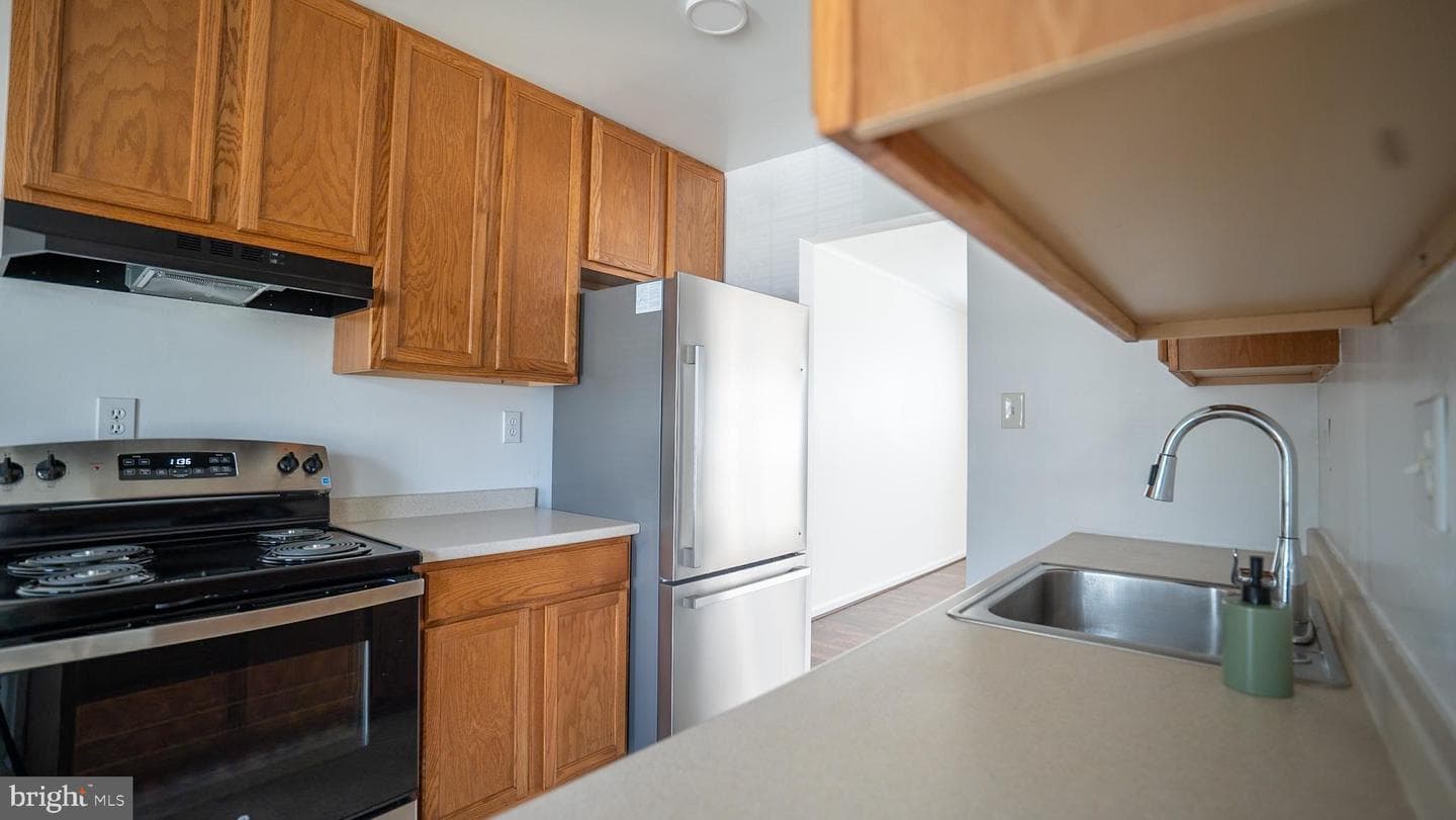 11748 Trophy Court photo 8