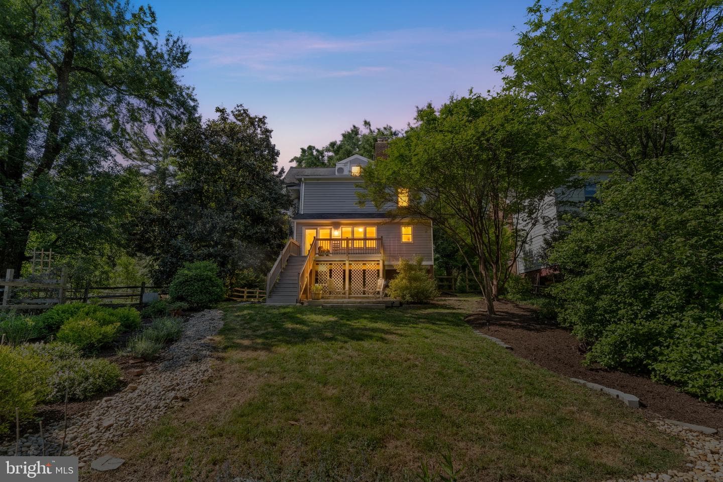 3419 Raymond Street photo 2