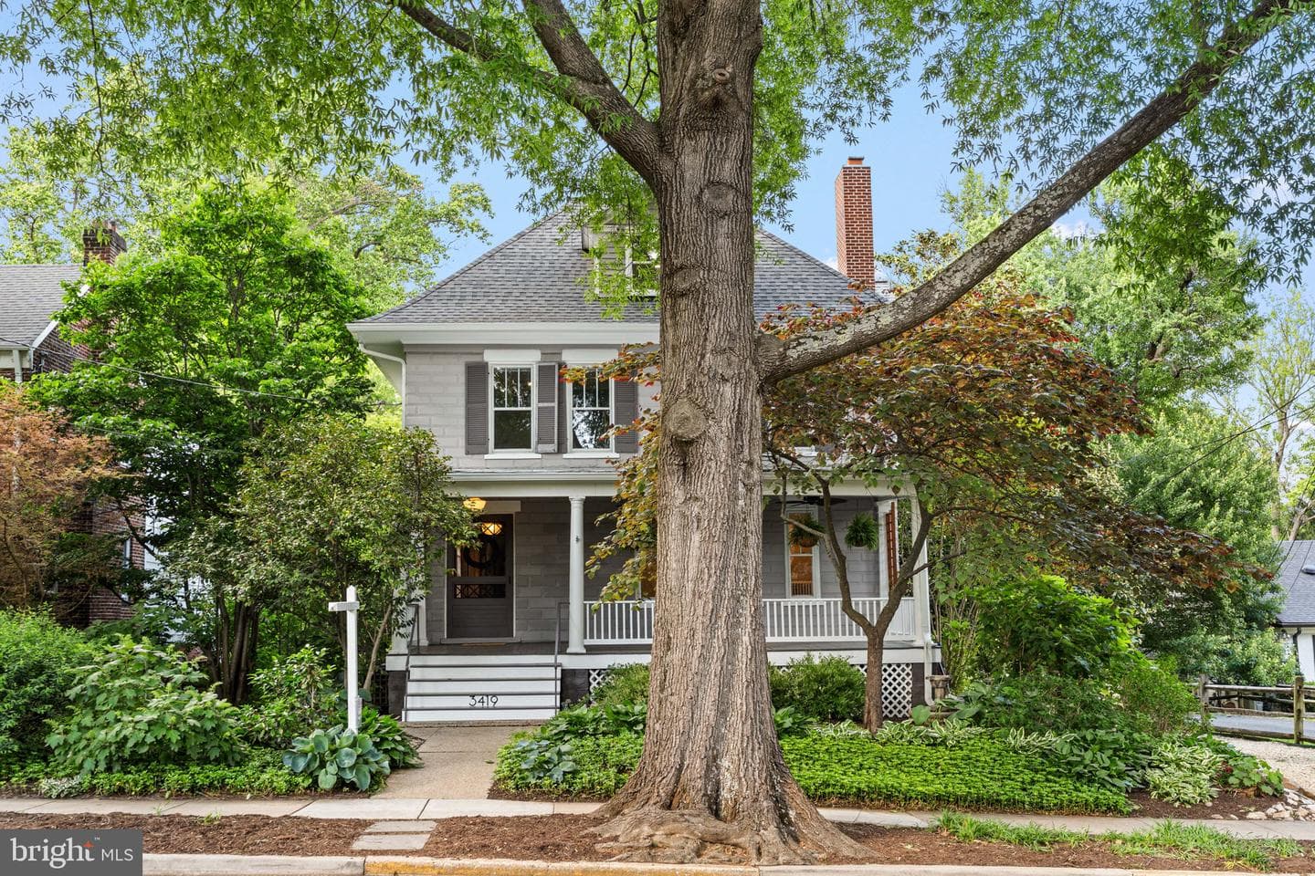 3419 Raymond Street photo 4