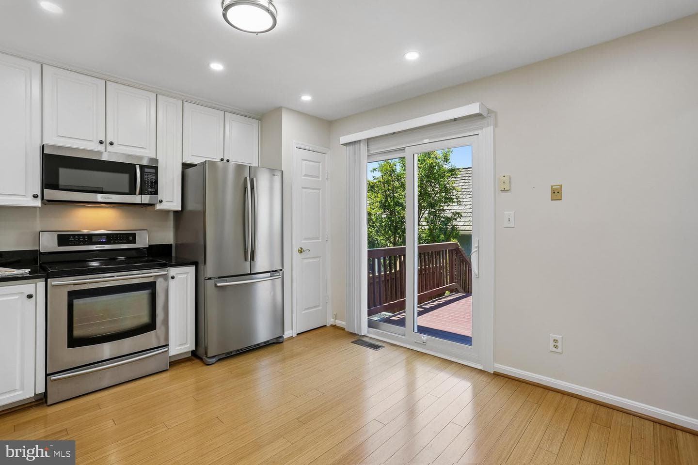 536 Tschiffely Square Road photo 12