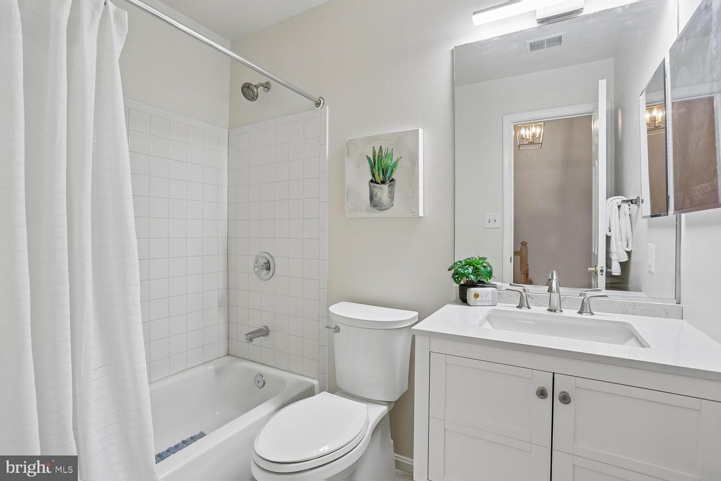 536 Tschiffely Square Road photo 32