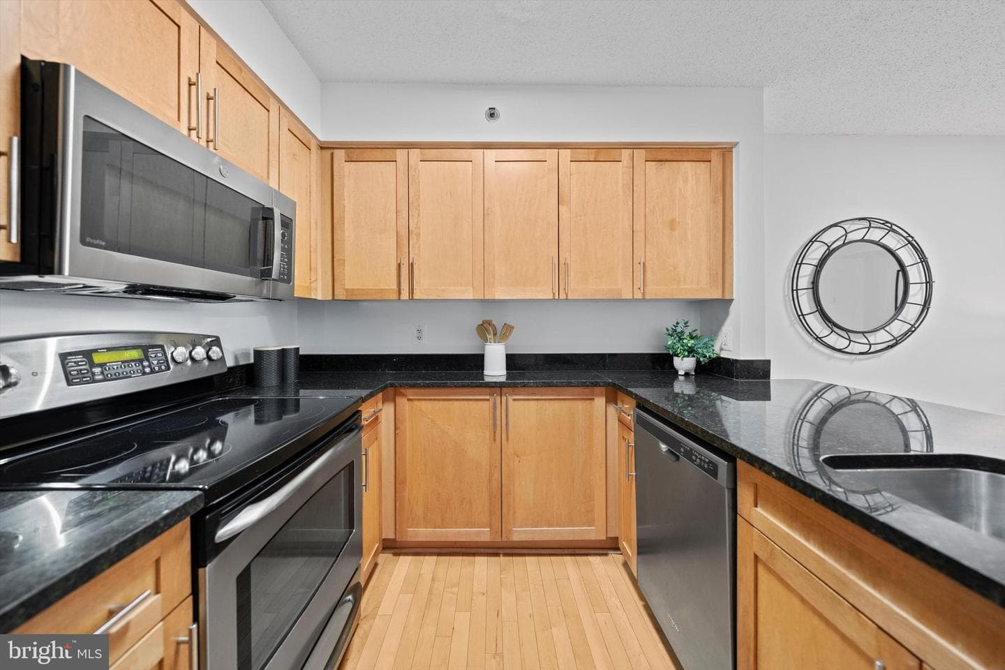 7500 Woodmont Avenue #s610 photo 5
