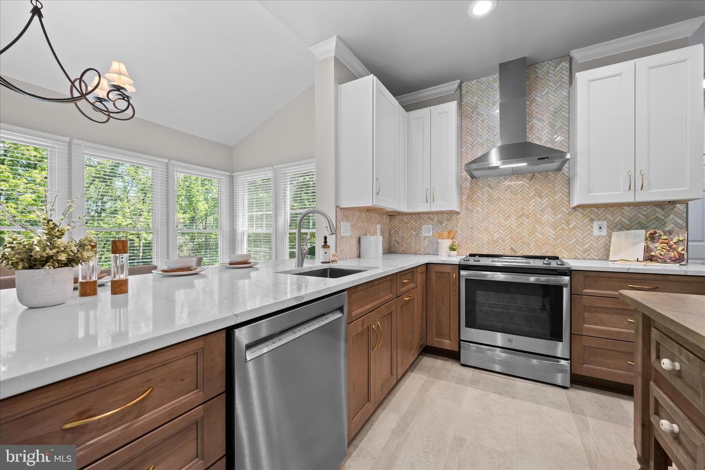 12801 Buck Lane photo 23