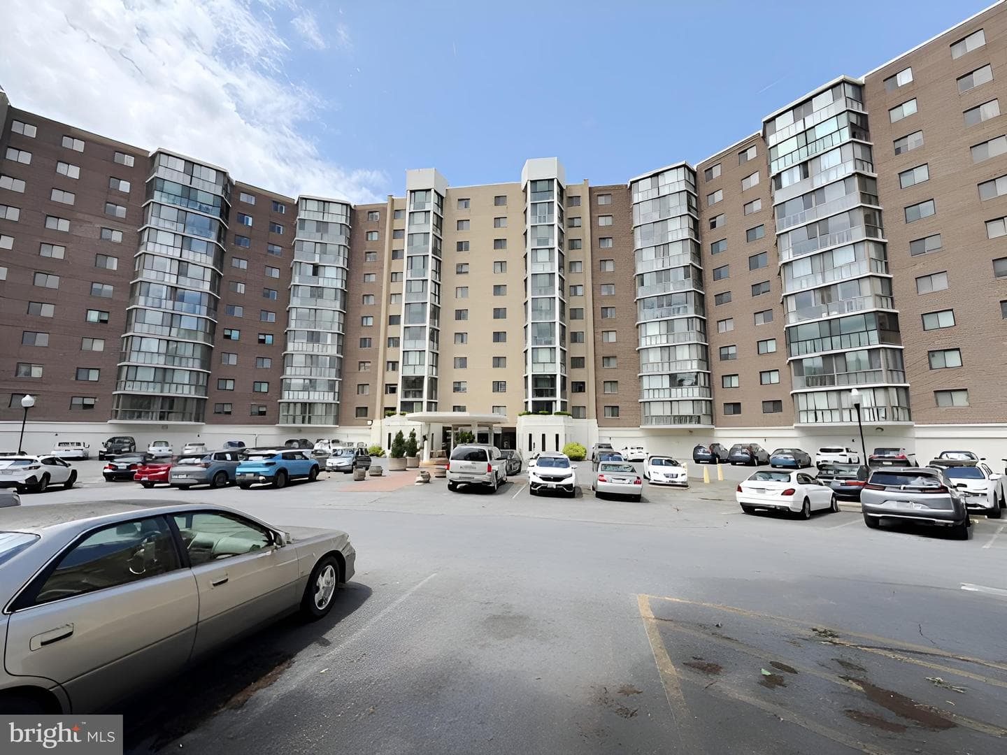 15115 Interlachen Drive #3-902, Silver Spring