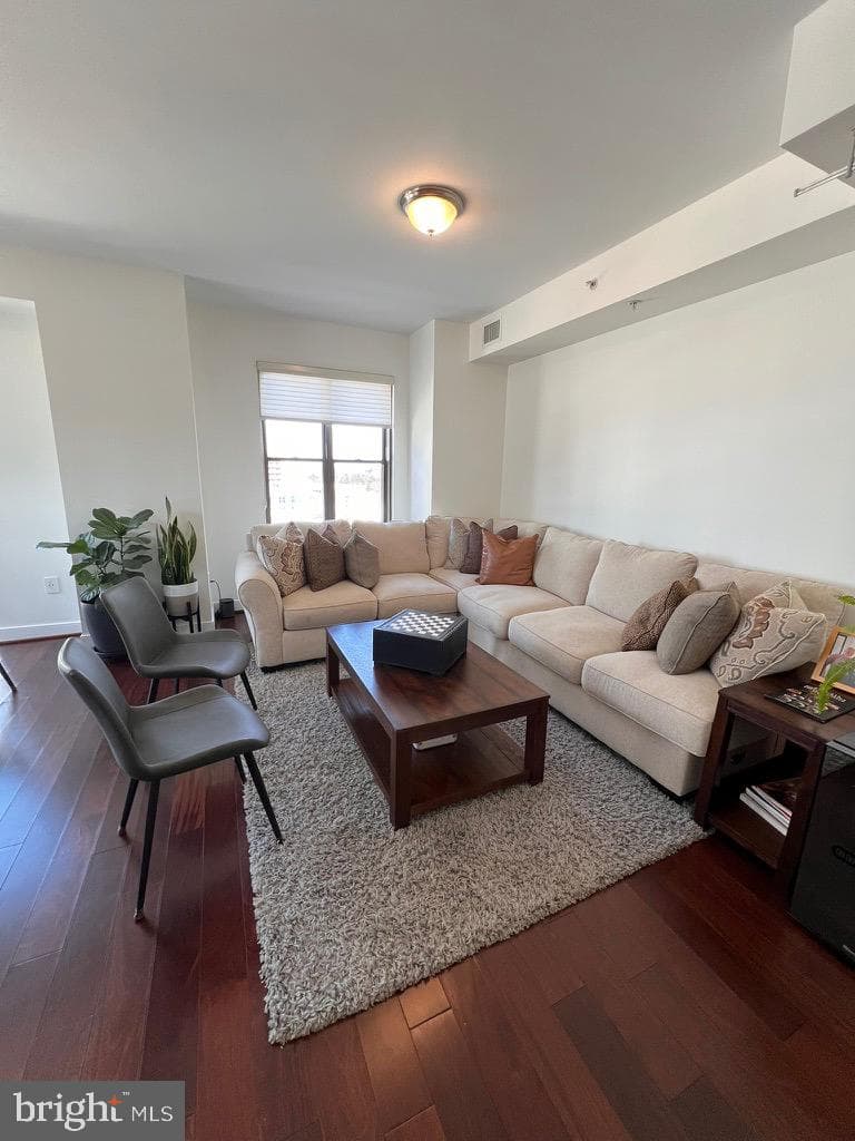 7710 Woodmont Avenue #811 photo 9