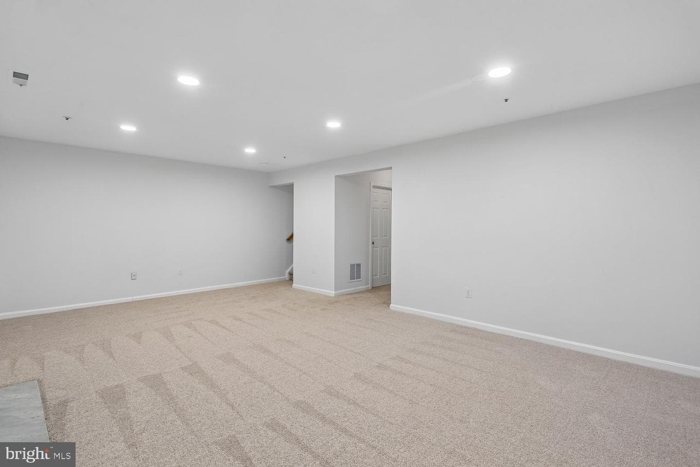 17976 Dumfries Circle photo 33