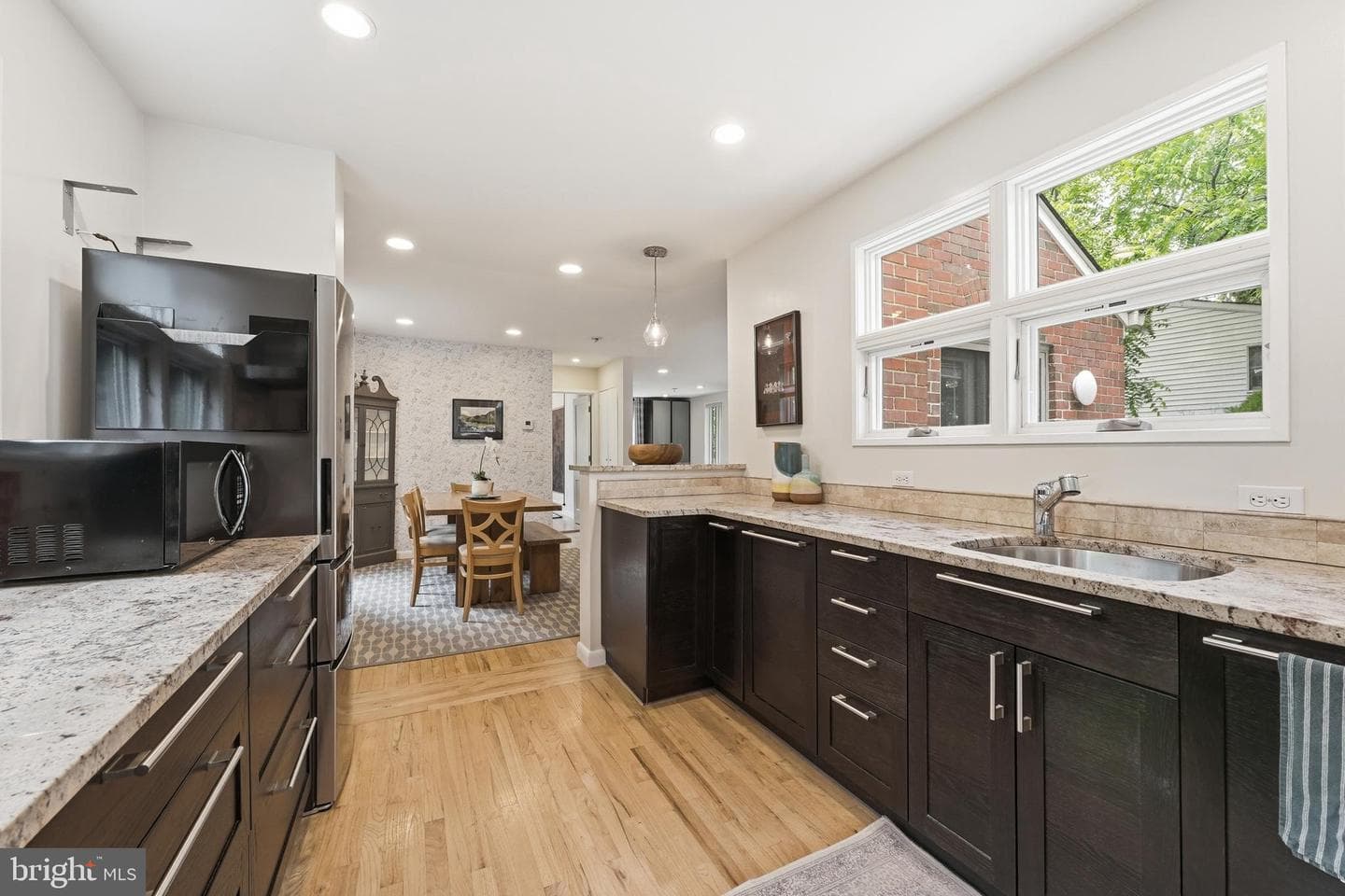 9109 Bradford Road photo 22
