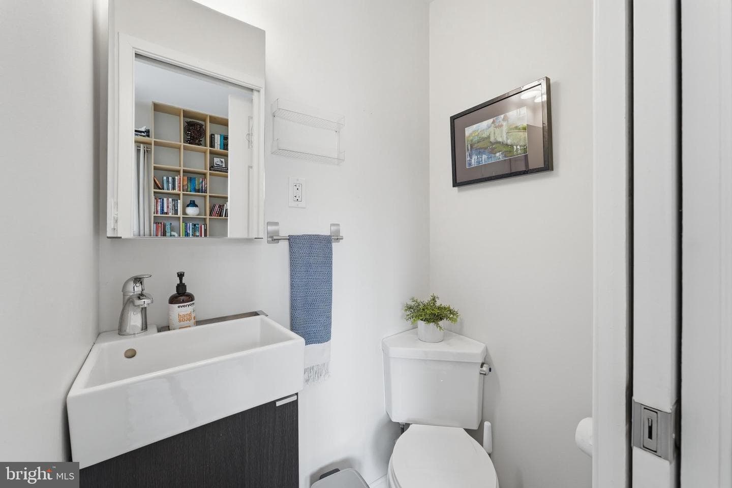 9109 Bradford Road photo 29