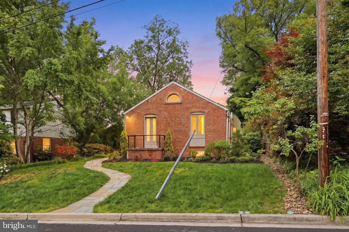 9109 Bradford Road photo 52