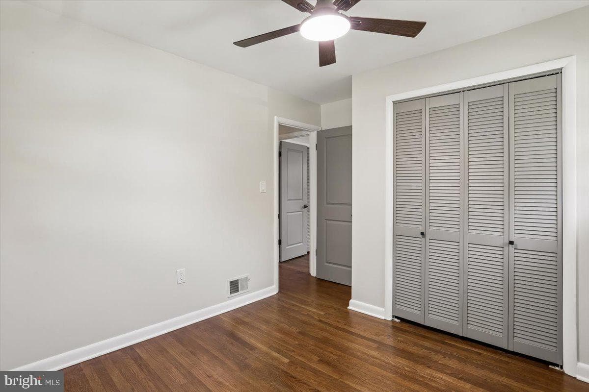 10701 Brunswick Avenue photo 27