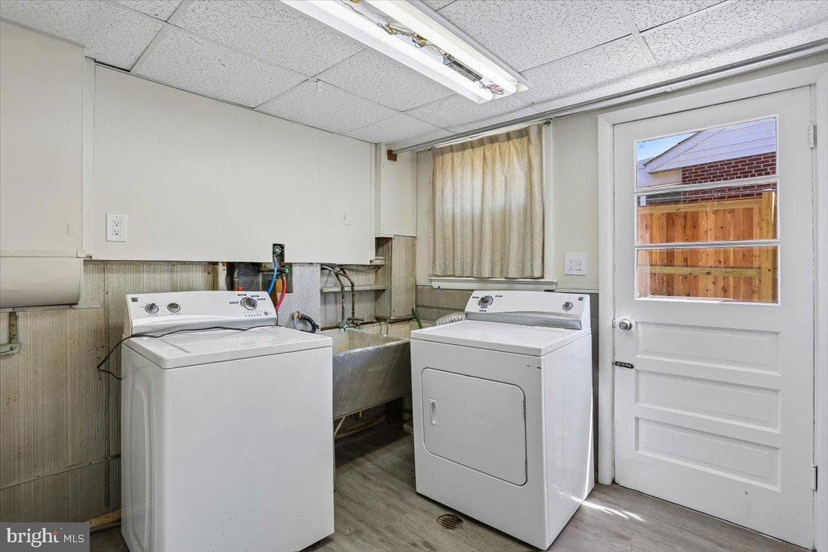 10701 Brunswick Avenue photo 36