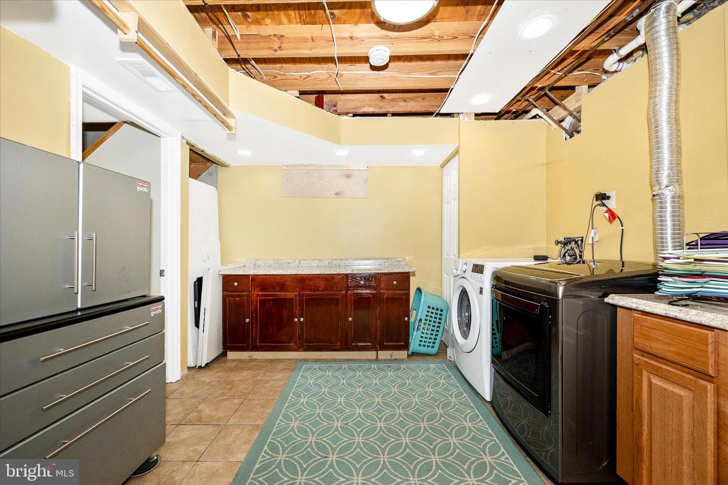 19708 Midas Court photo 32