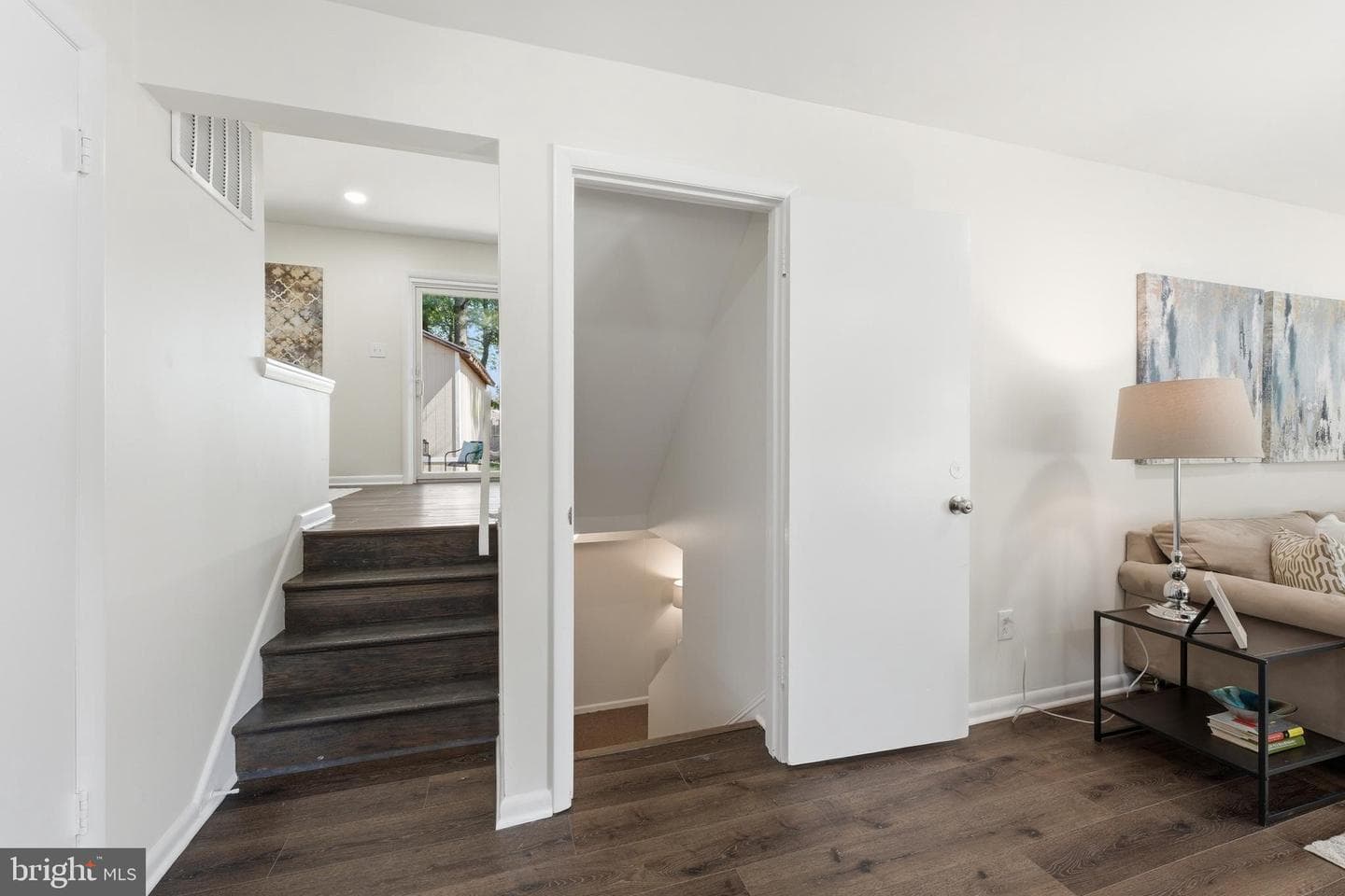 1105 Chiswell Lane photo 42