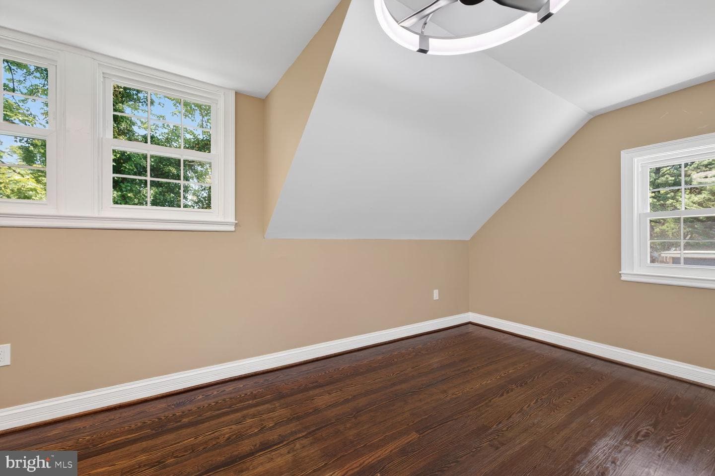 101 N Horners Lane photo 14