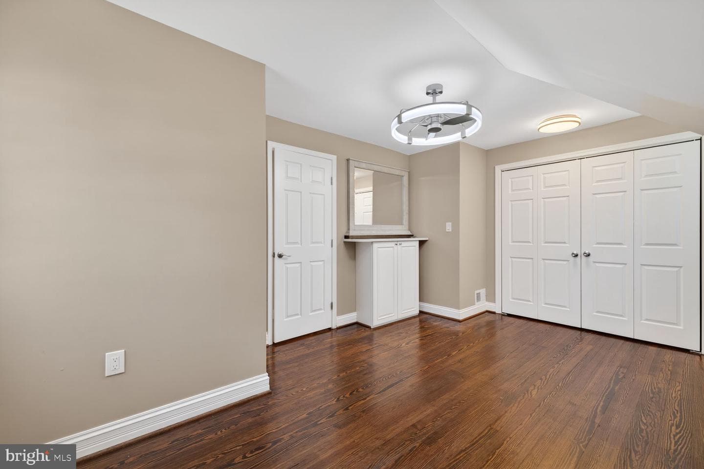 101 N Horners Lane photo 9