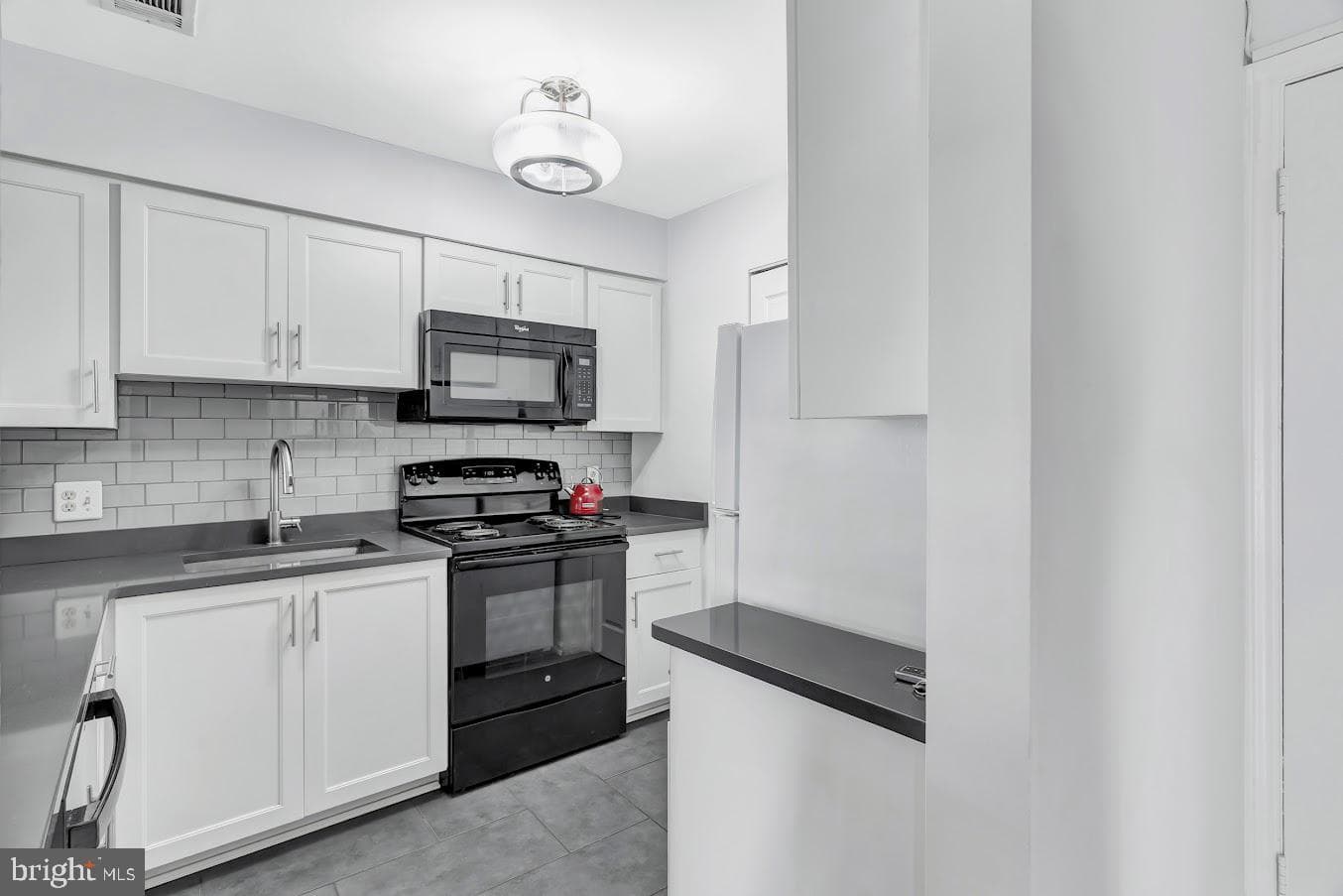 5716 Chapman Mill Drive #150 photo 12