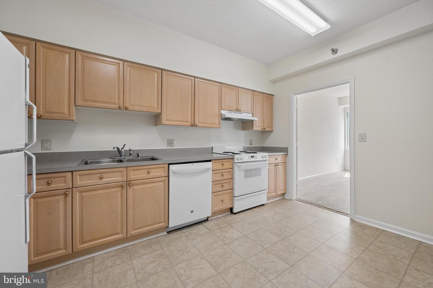 2904 N Leisure World Blvd # 308 photo 29