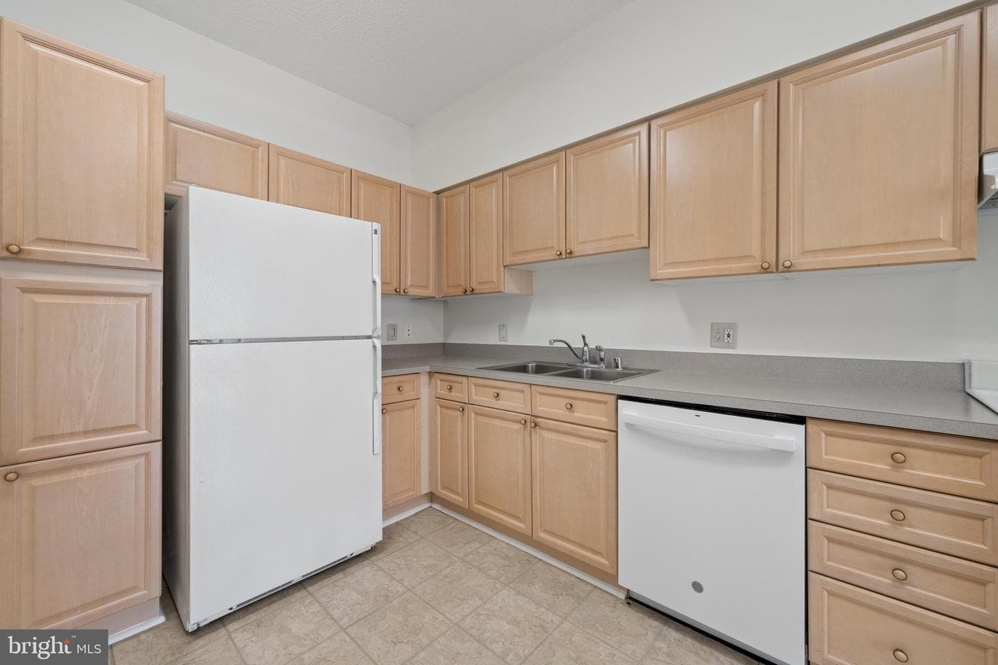 2904 N Leisure World Blvd # 308 photo 32