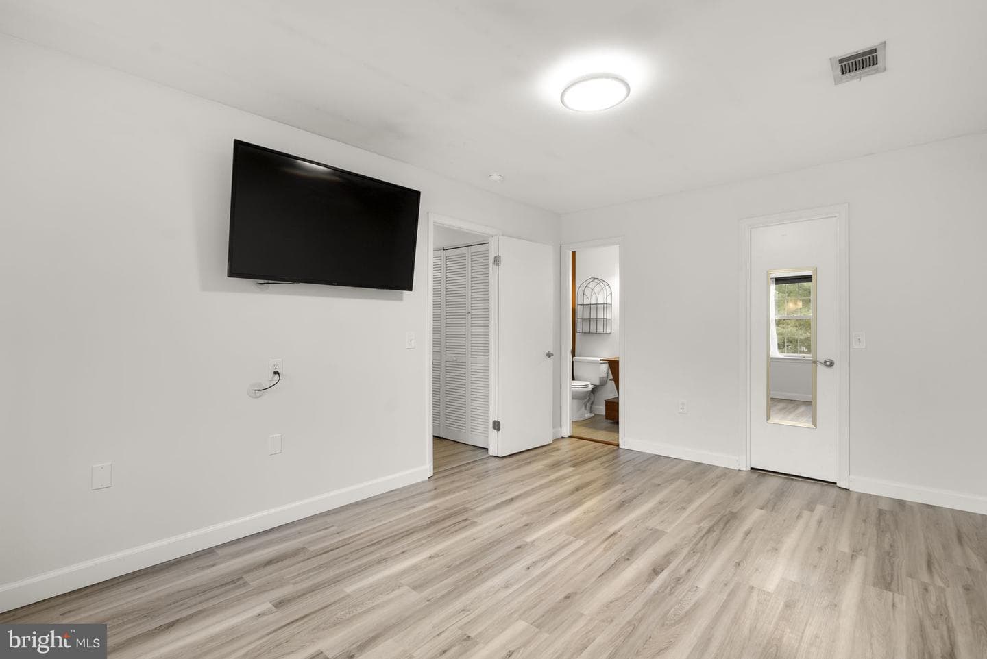 18328 Streamside Drive #304 photo 13