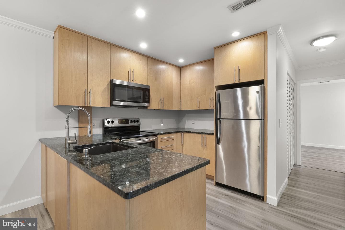 18328 Streamside Drive #304 photo 4