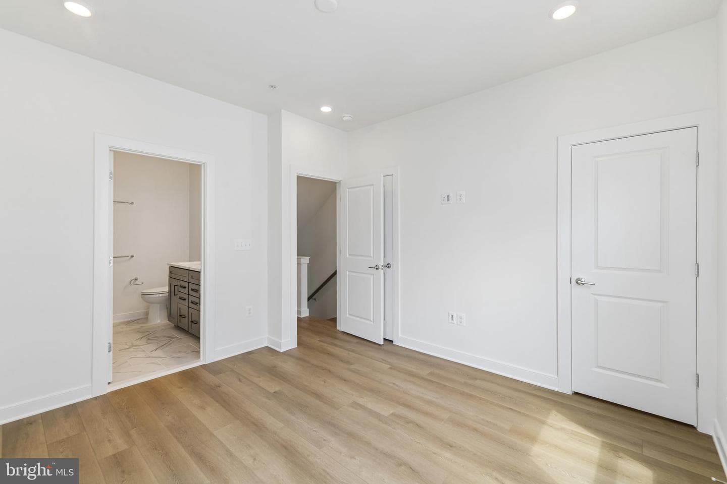 2042 Henson Norris Street photo 22