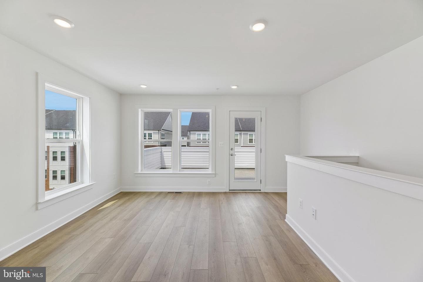 2042 Henson Norris Street photo 35