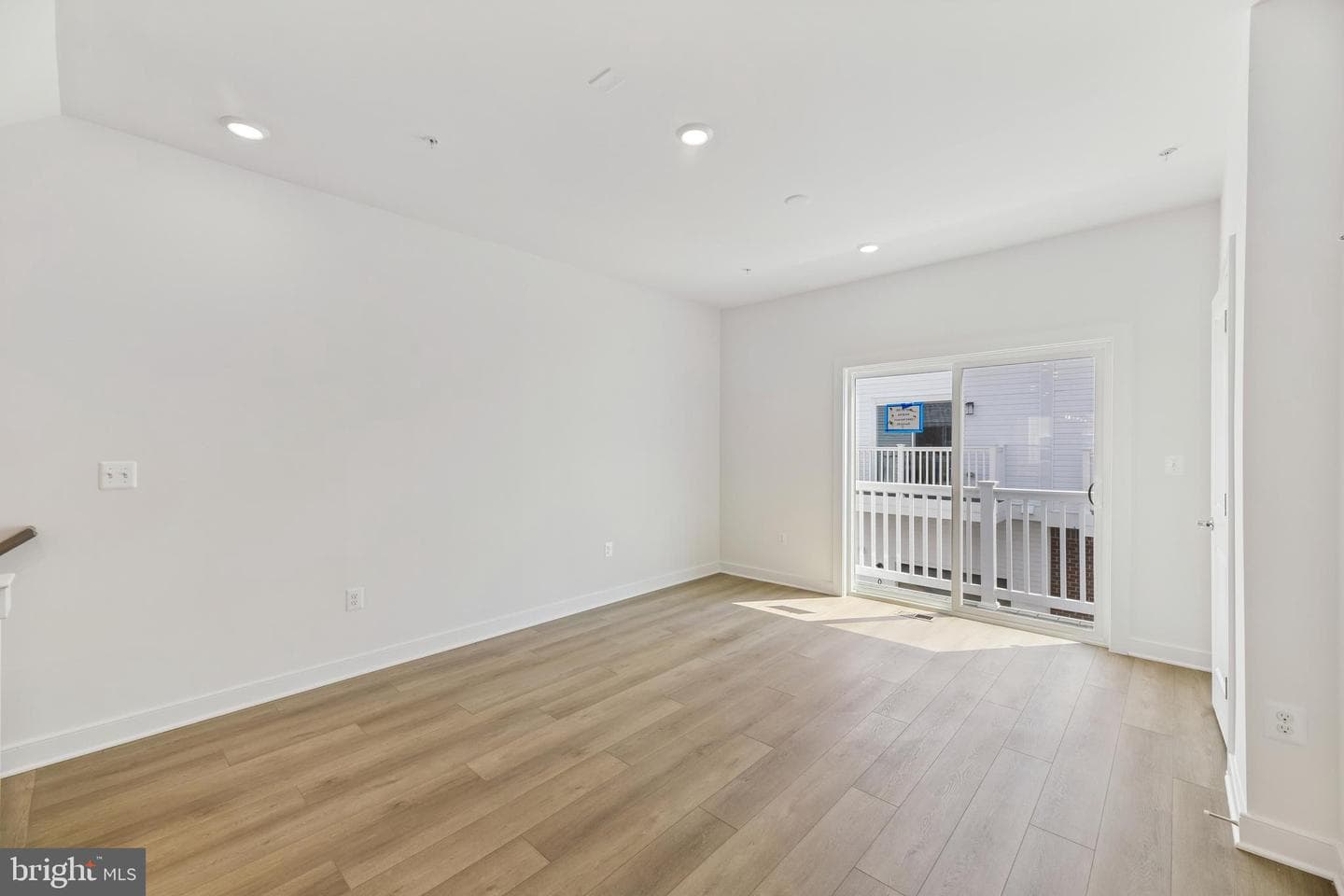 2042 Henson Norris Street photo 8