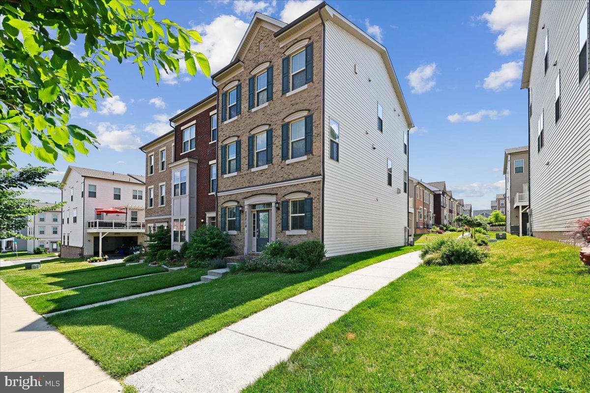 22214 Cabin Branch Avenue photo 3
