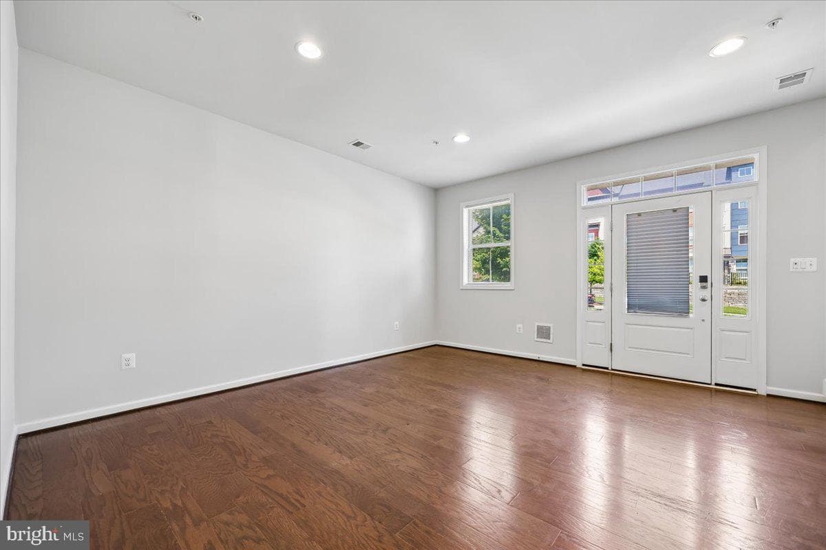 22214 Cabin Branch Avenue photo 5