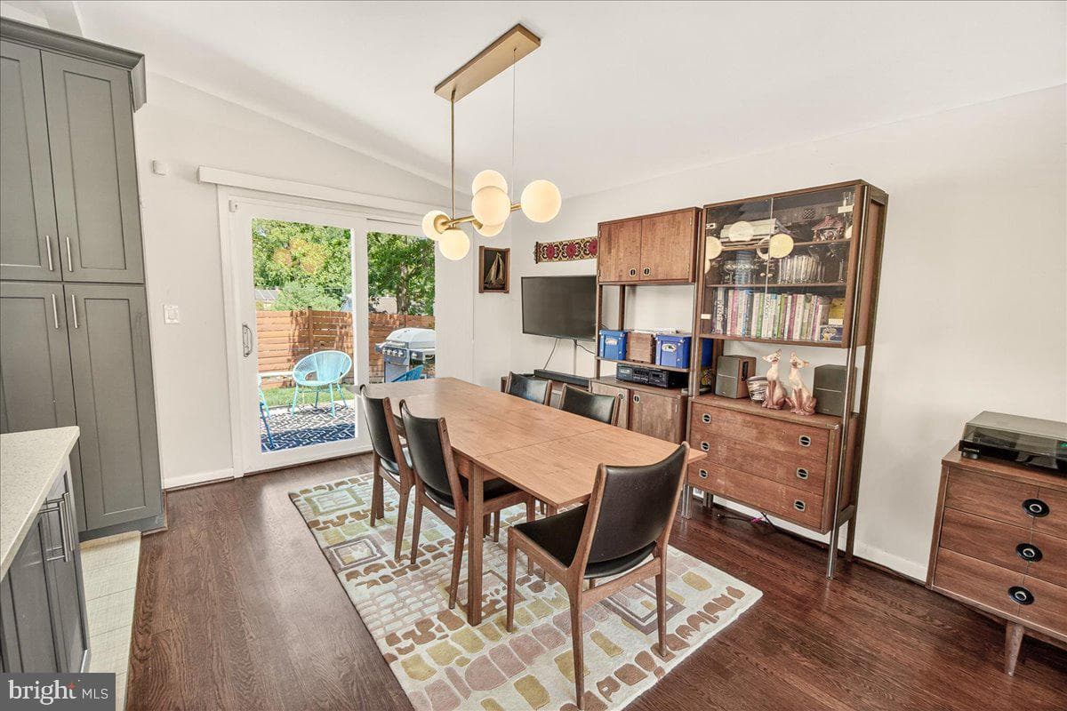 707 Hyde Road photo 14