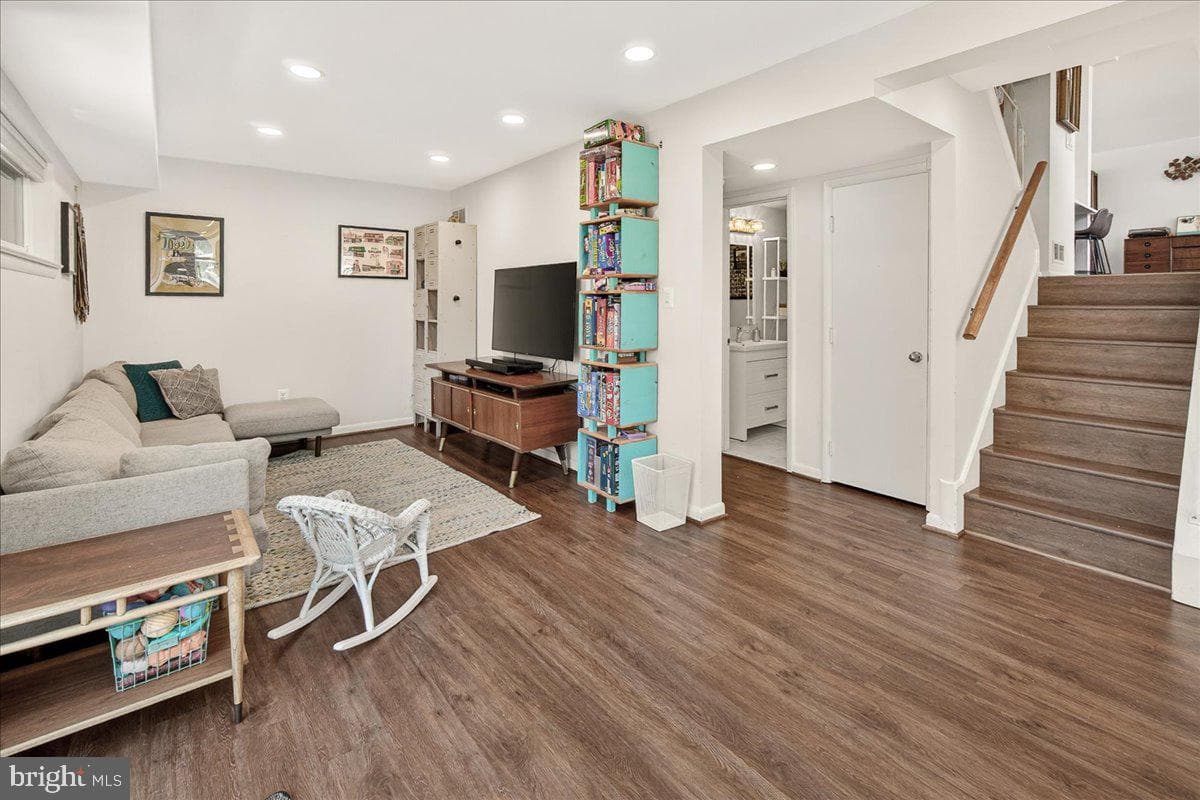 707 Hyde Road photo 40