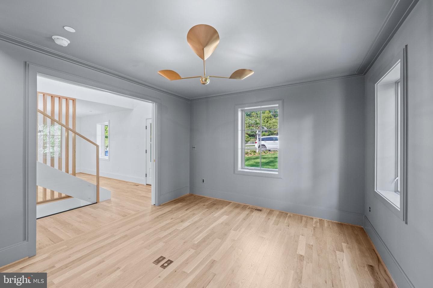 9622 Parkwood Drive photo 3