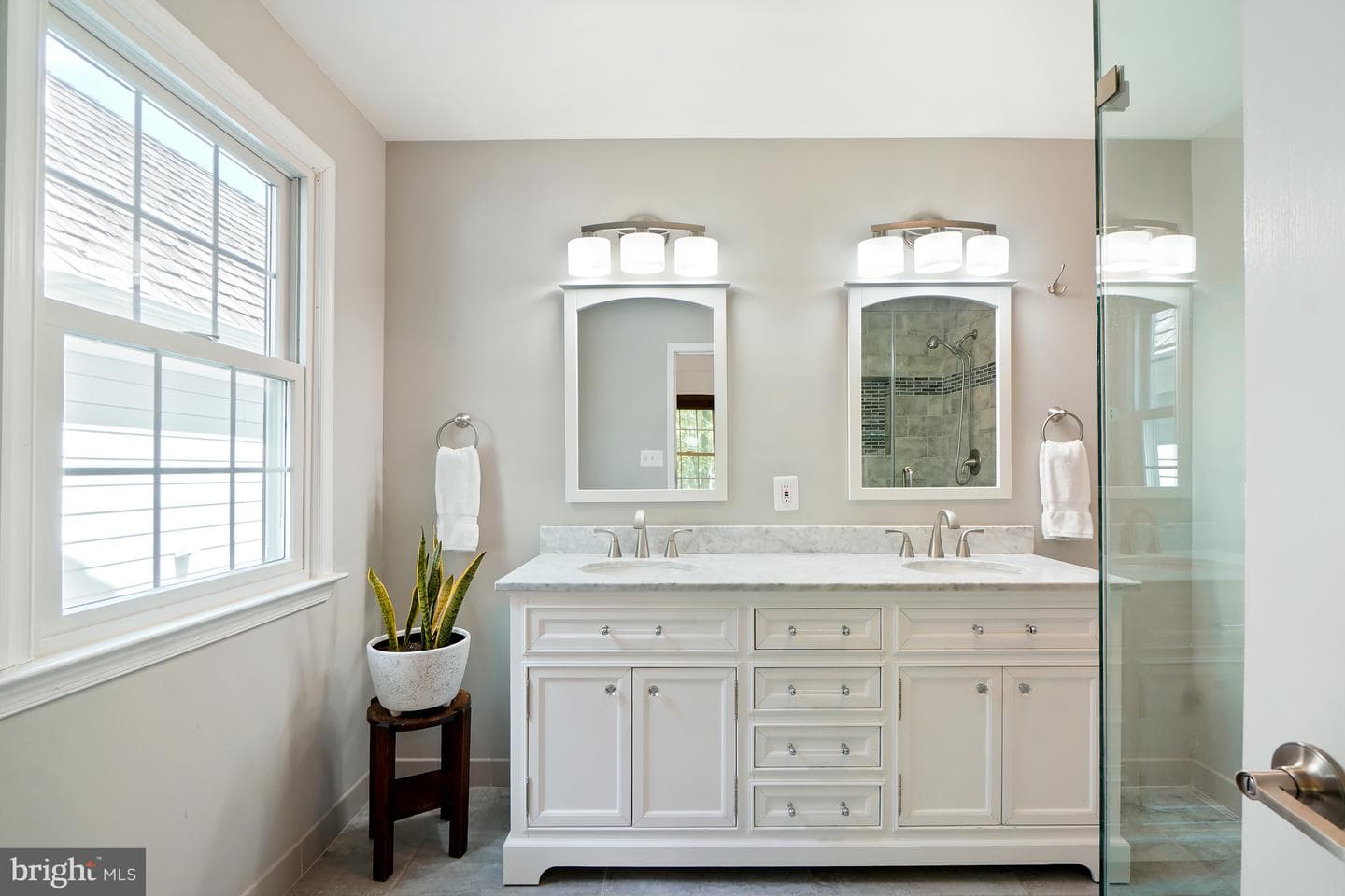 345 Chestertown Street photo 24