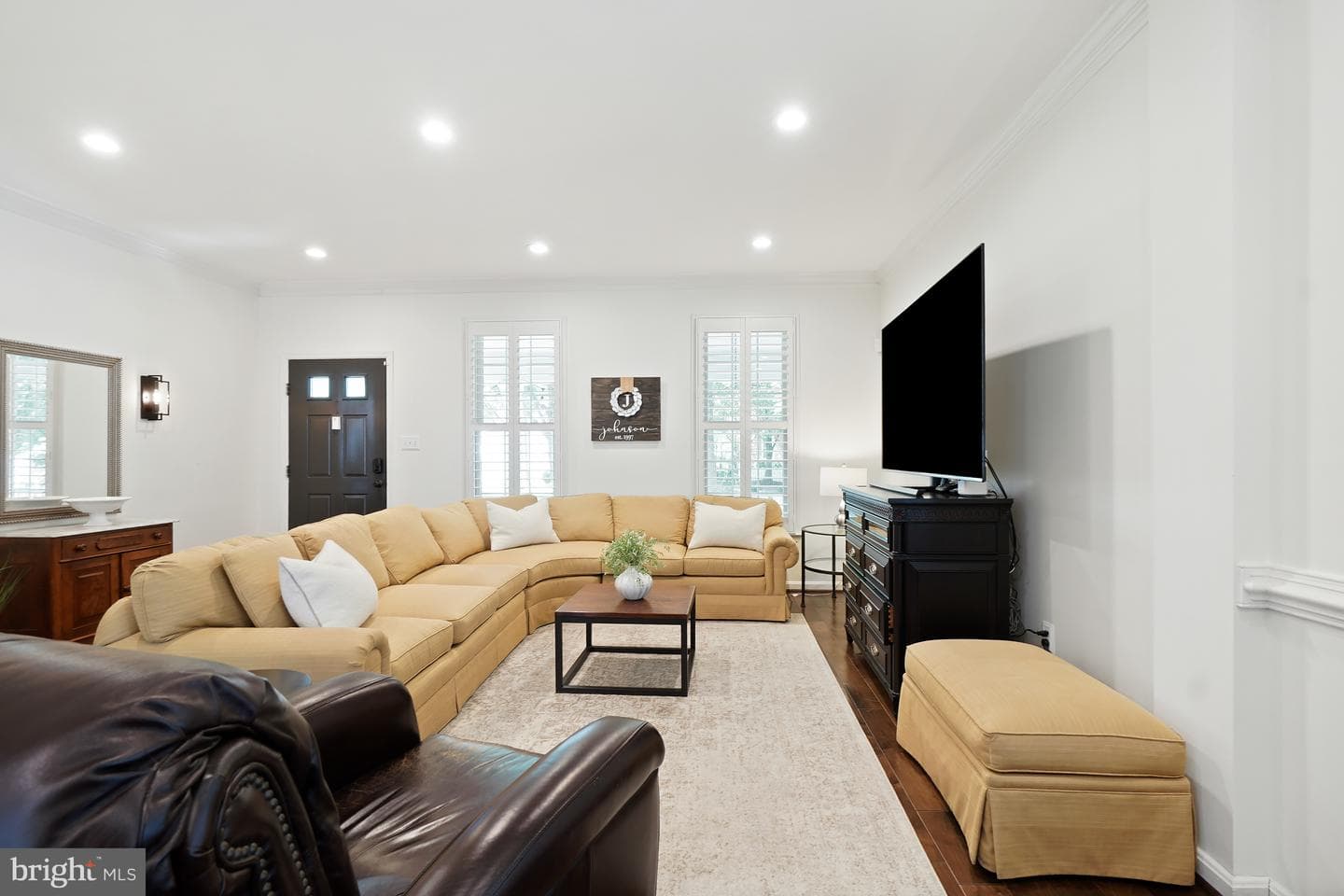 345 Chestertown Street photo 6