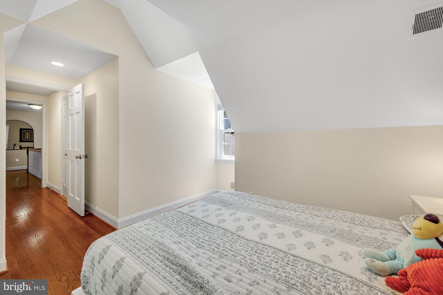 8508 Scarboro Court photo 31