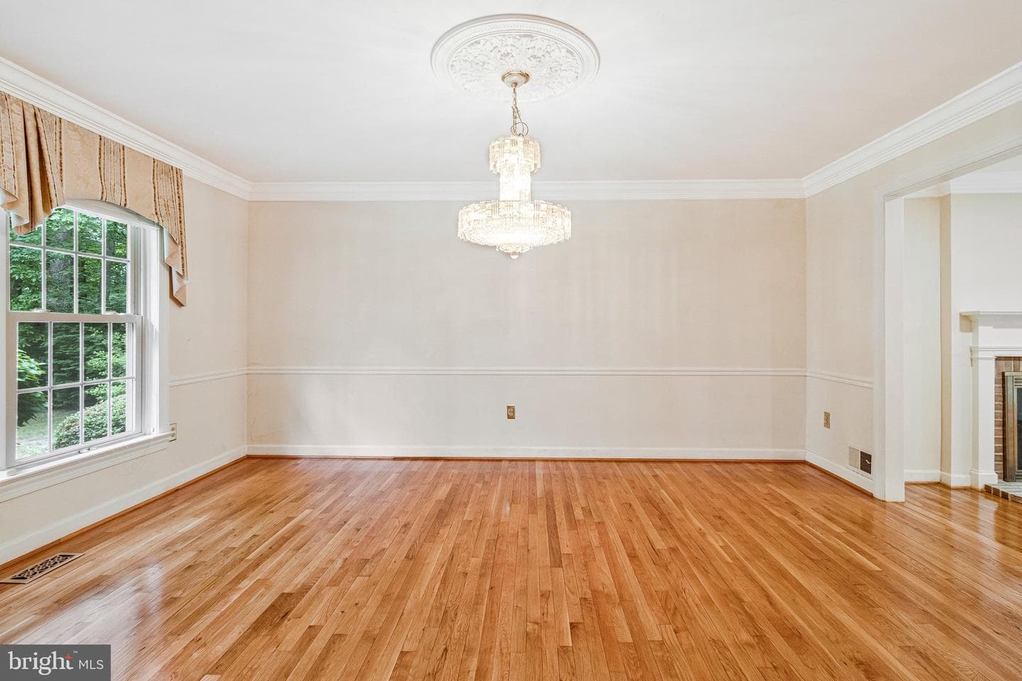 10009 New London Drive photo 11