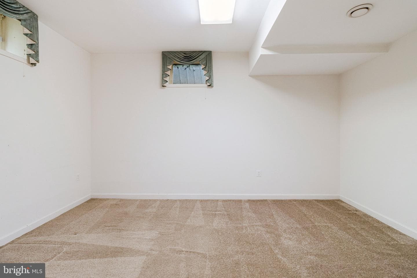 10009 New London Drive photo 82