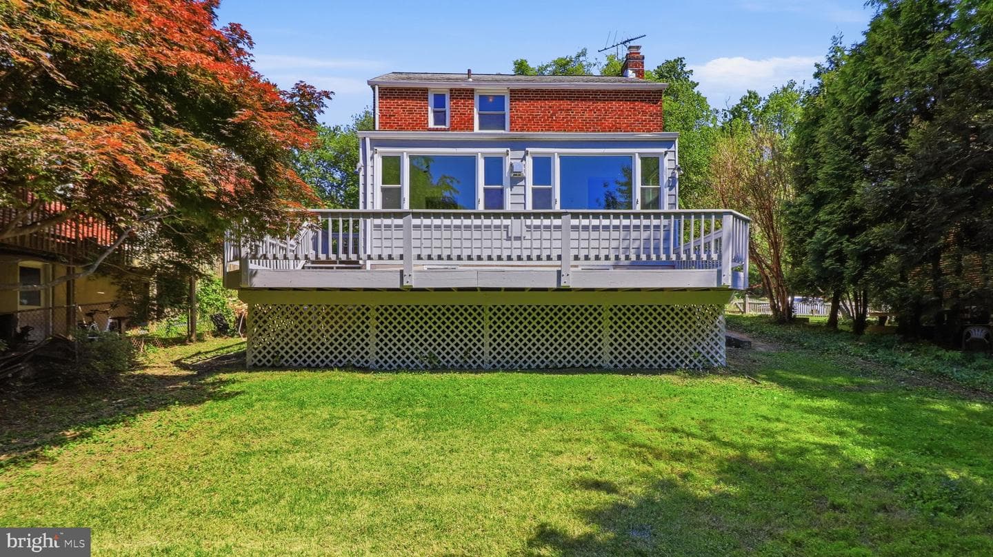 11708 Galt Avenue photo 7