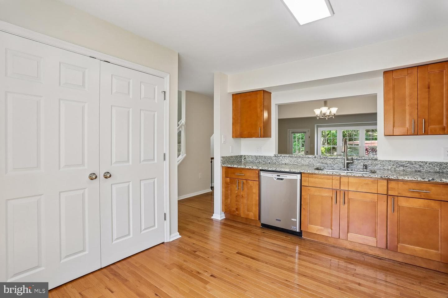 10804 Douglas Avenue photo 17