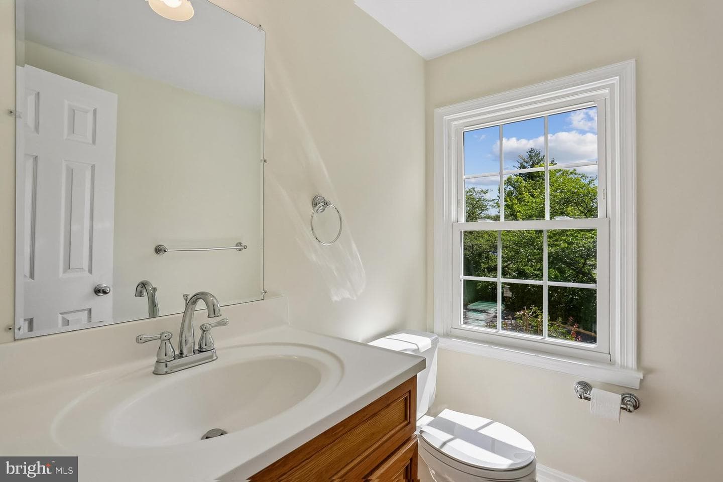 10804 Douglas Avenue photo 20